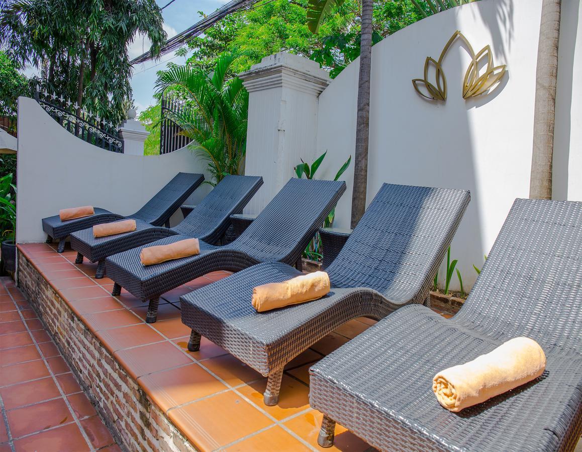 Villa Silk Road Hotel Phnom Penh Exteriör bild