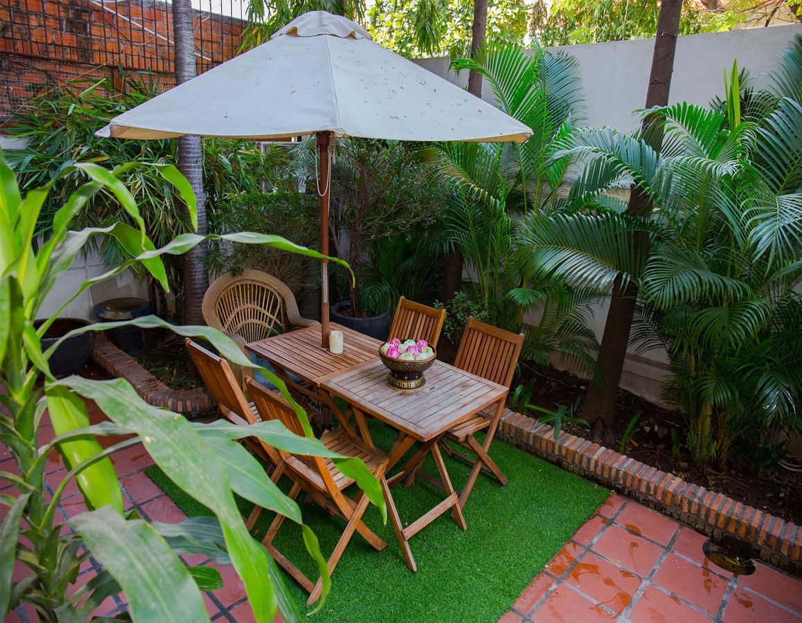 Villa Silk Road Hotel Phnom Penh Exteriör bild